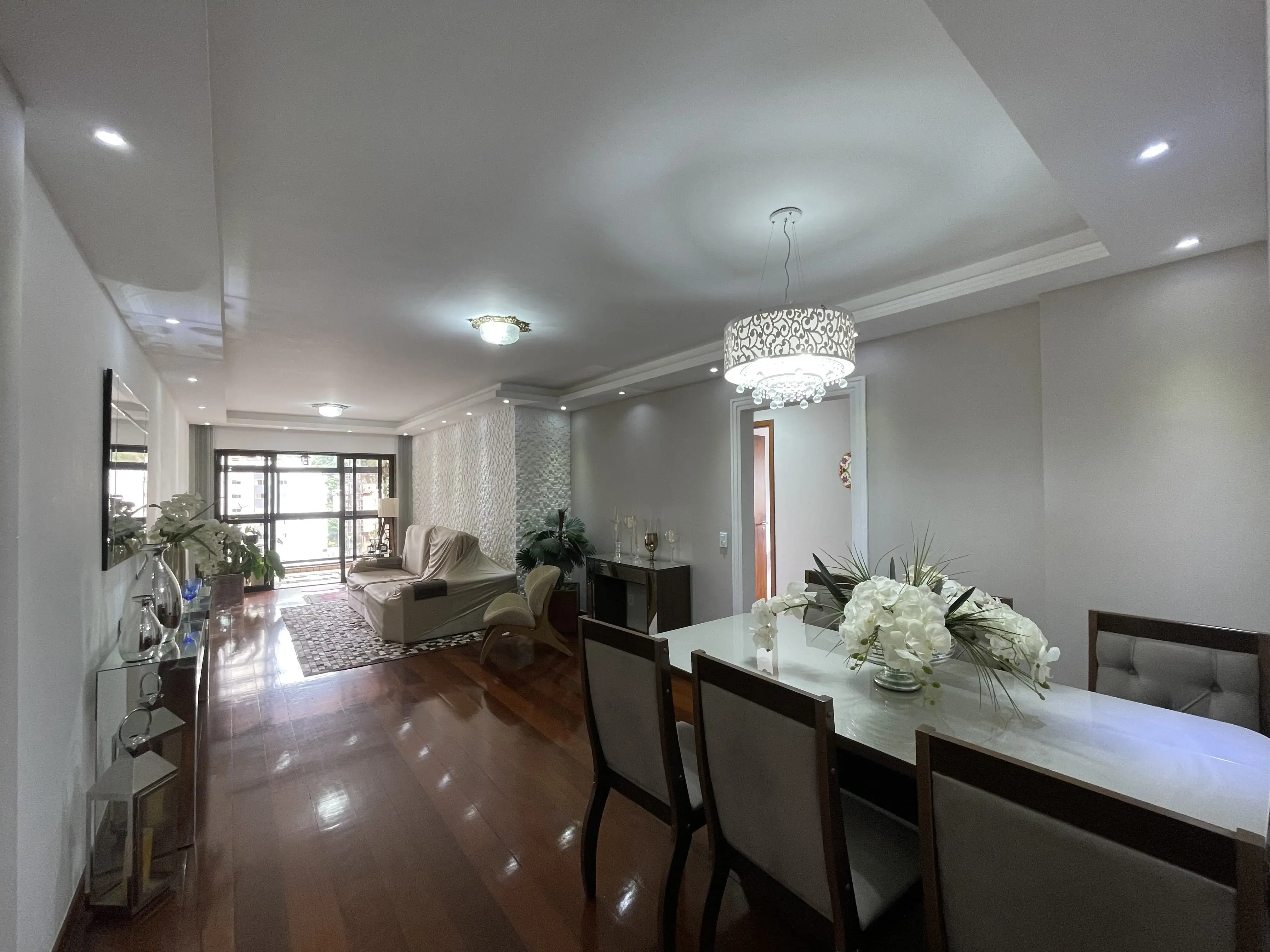 Apartamento — apartamento na várzea com três quartos!! em Várzea
