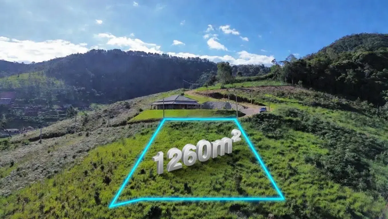 Terreno Condomínio — Lote à venda em Bonsucesso, em condomínio de alto padrão na região de Teresópolis em Bonsucesso