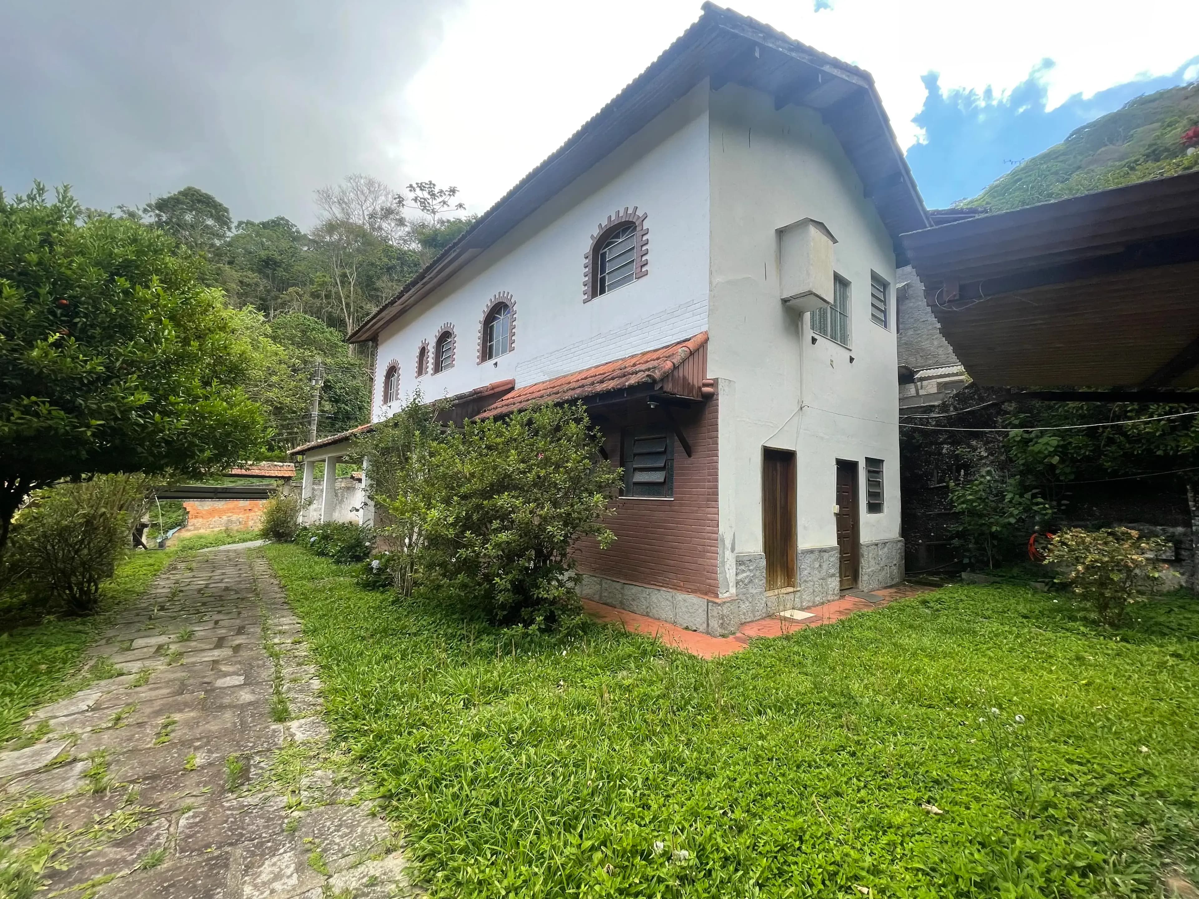 Casa — casa fora de Condomino com 4 quartos!!! em Albuquerque