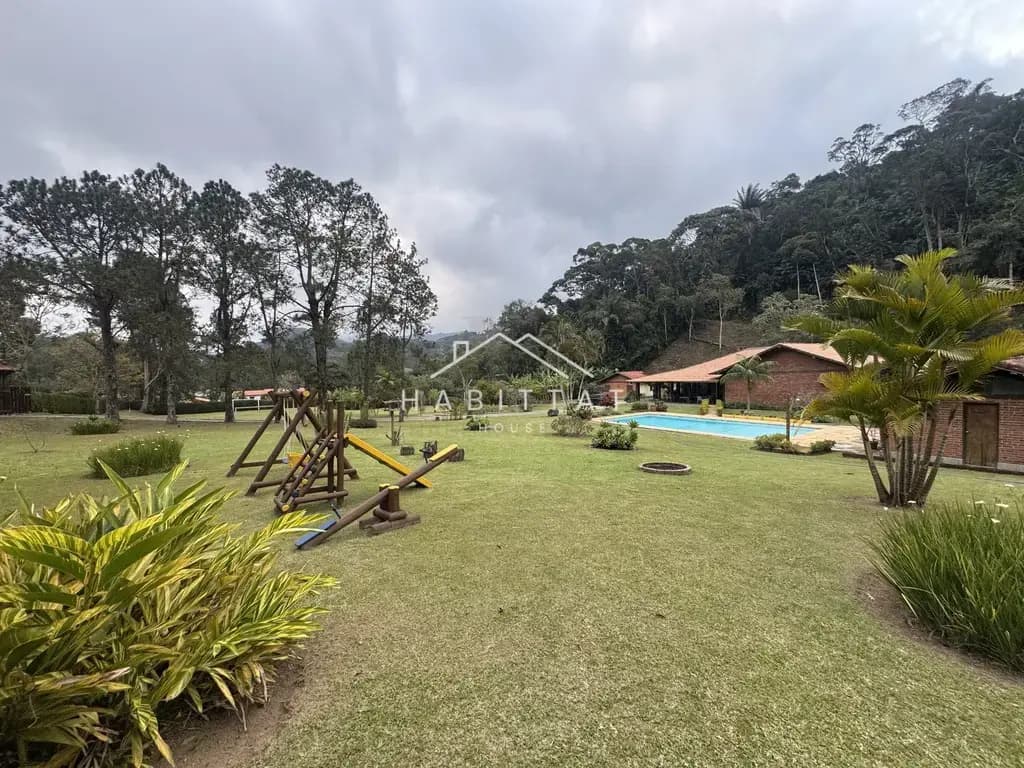 Casa Condomínio — Casa de Condomínio de 4 quartos, 9000m² no bairro Vargem Grande, em Teresópolis em Vargem Grande