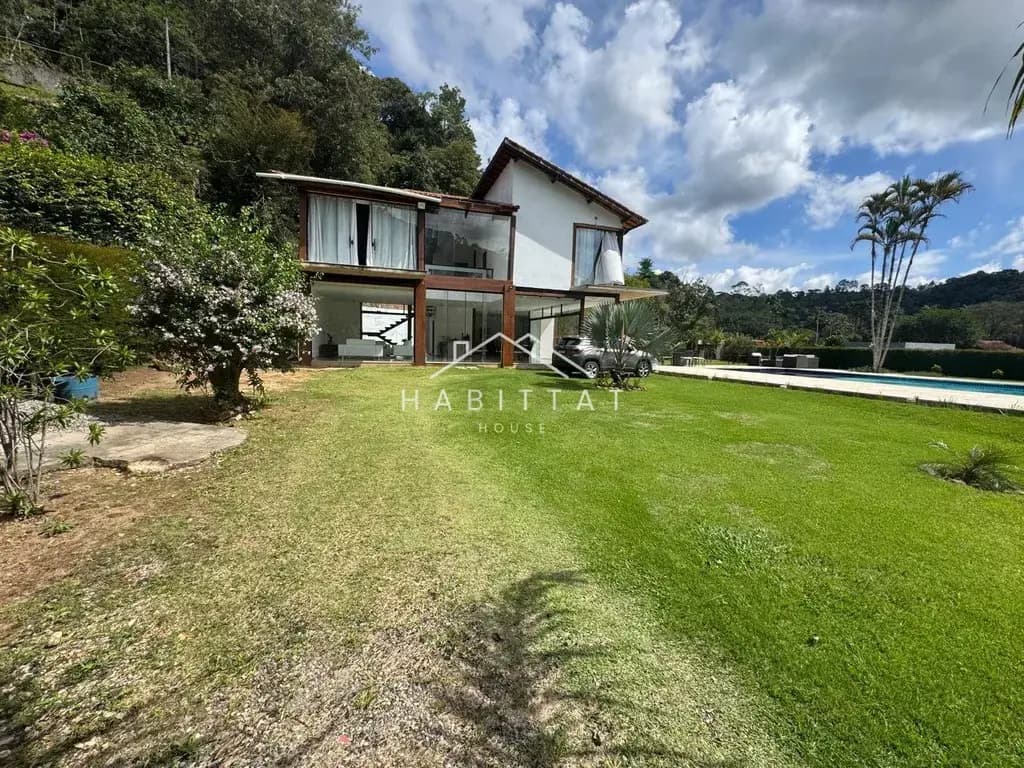 Casa Condomínio — Casa de Condomínio de 3 quartos, 2940m² no bairro Vargem Grande, em Teresópolis em Vargem Grande