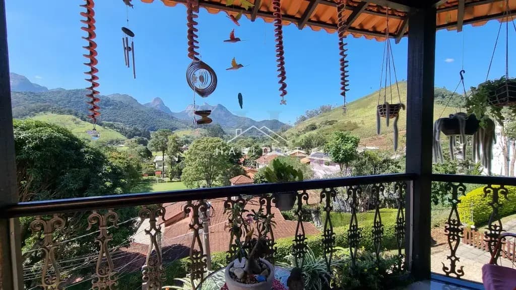 Casa Condomínio — Casa de Condomínio de 4 quartos, 178m² no bairro Vargem Grande, em Teresópolis em Vargem Grande
