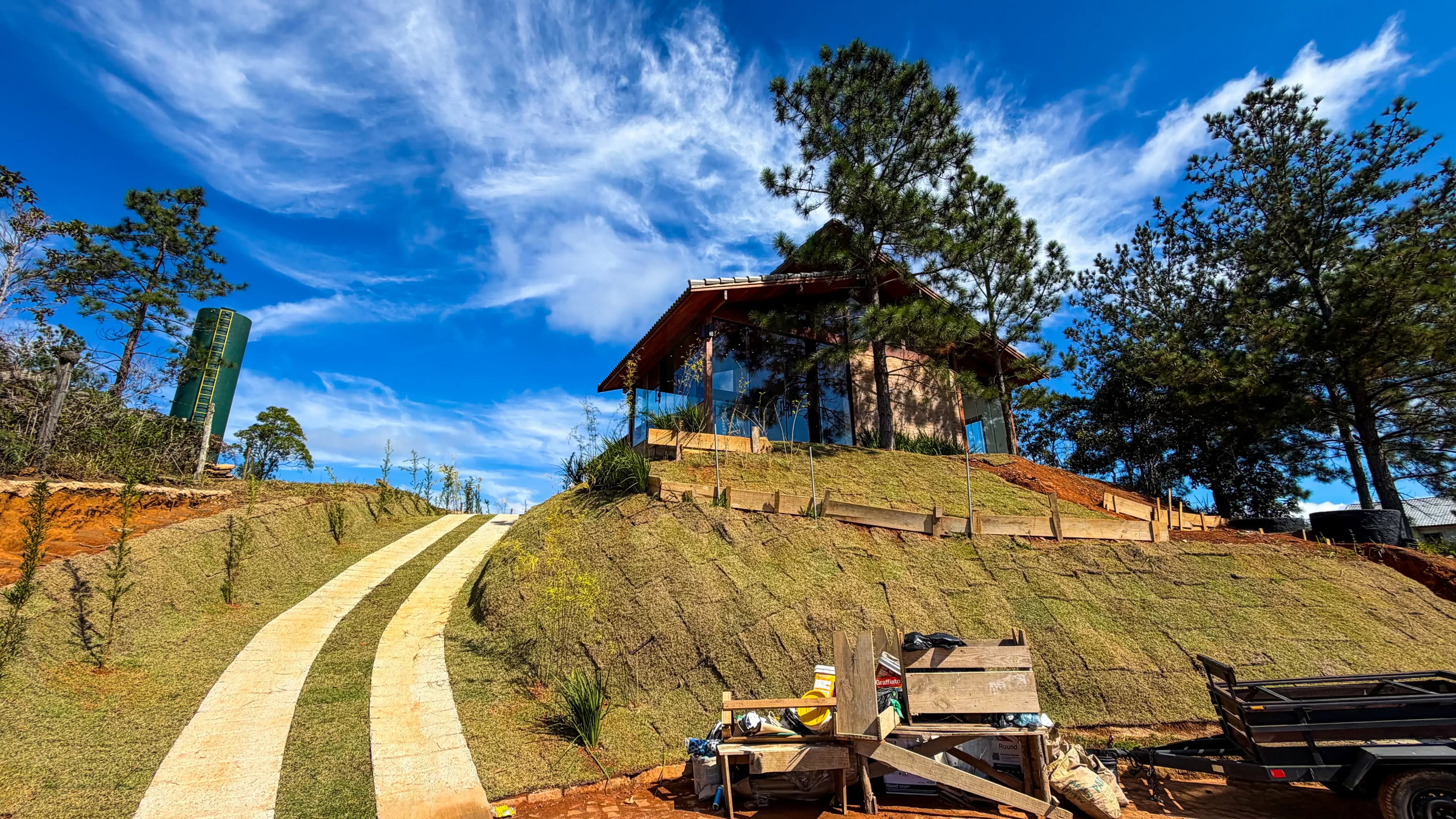 Casa Condomínio — Casa de Alto Padrão com Vista Panorâmica em Teresópolis em Albuquerque
