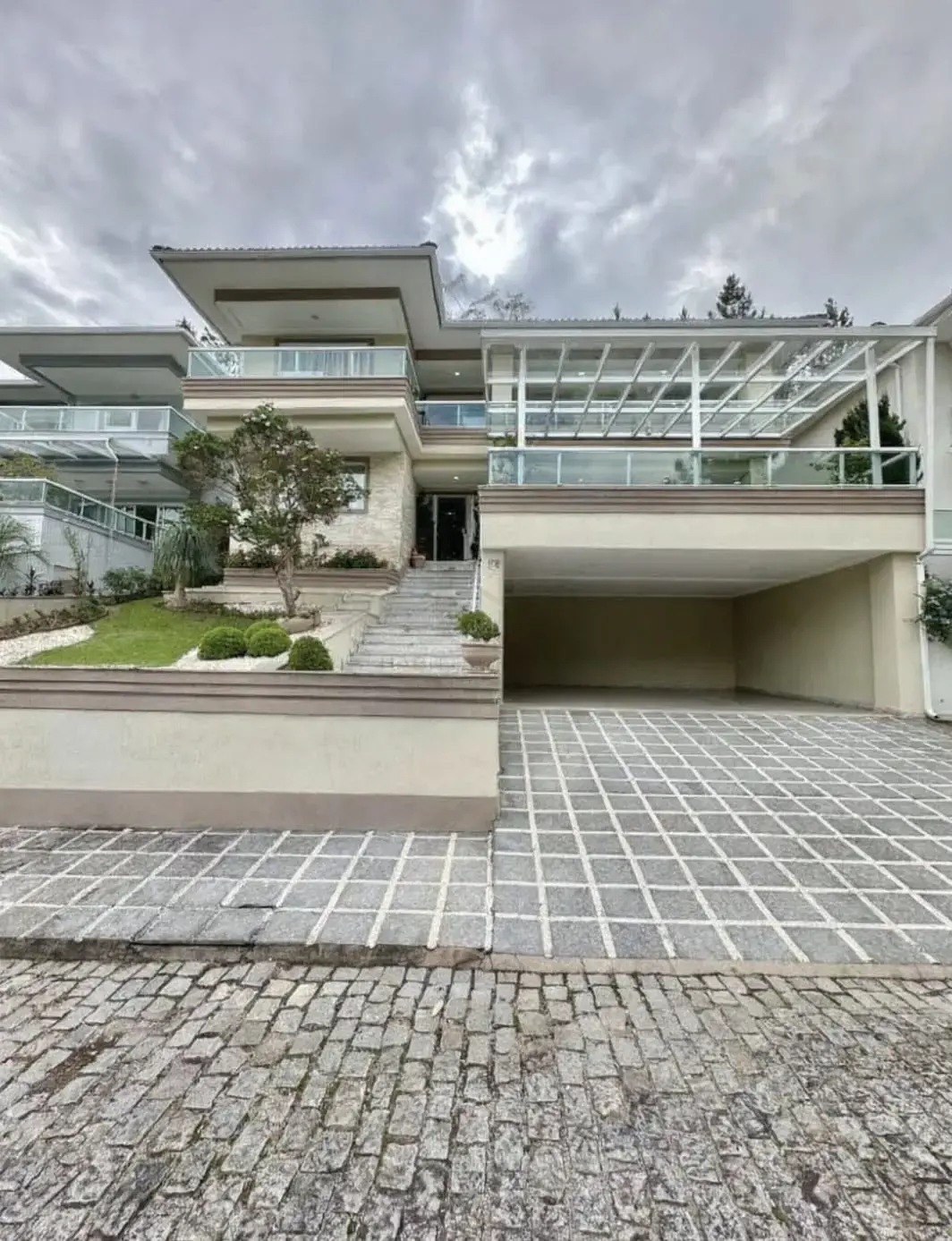 Casa Condomínio — Casa Duplex em Condomínio com 3 Suítes e Lazer Completo em Pimenteiras