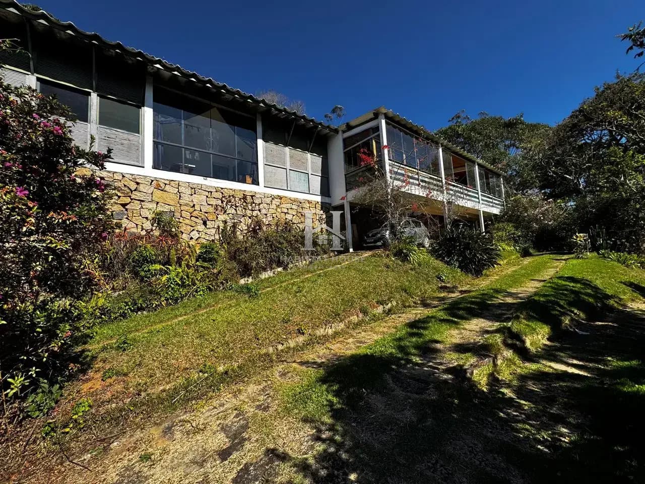 Casa — Mini Sitio Urbano em Quebra Frascos