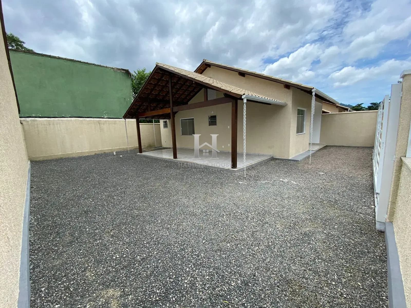 Casa Condomínio — Casa Linear em Guapi em Cotia